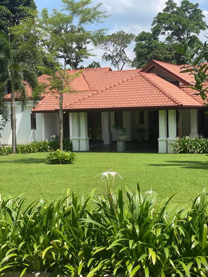 Villa Crystals Malabe Εξωτερικό φωτογραφία