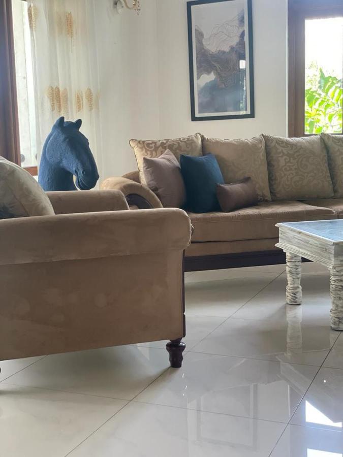 Villa Crystals Malabe Εξωτερικό φωτογραφία